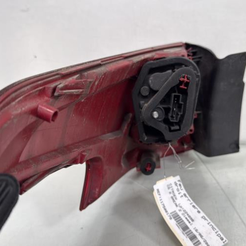 Feu arriere principal droit (feux) CITROEN C5 2 Photo n°3