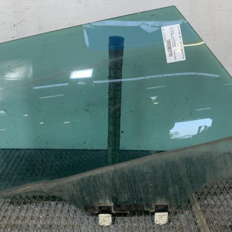 Vitre arriere gauche CITROEN C5 2 Photo n°1
