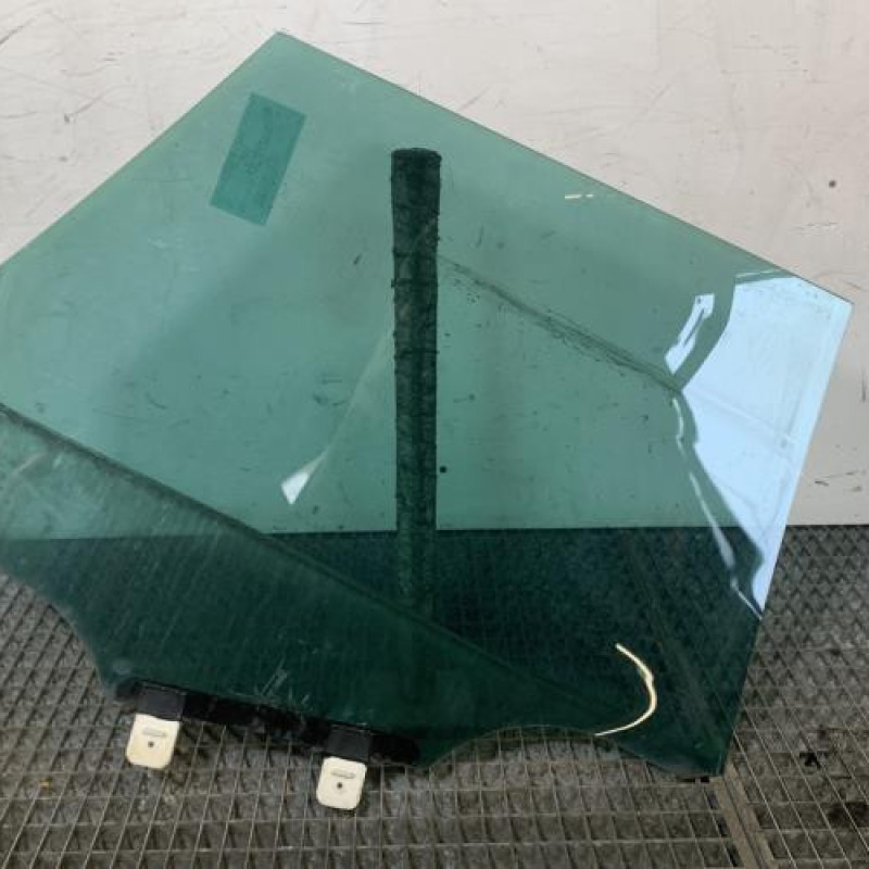 Vitre arriere gauche CITROEN C5 2 Photo n°4