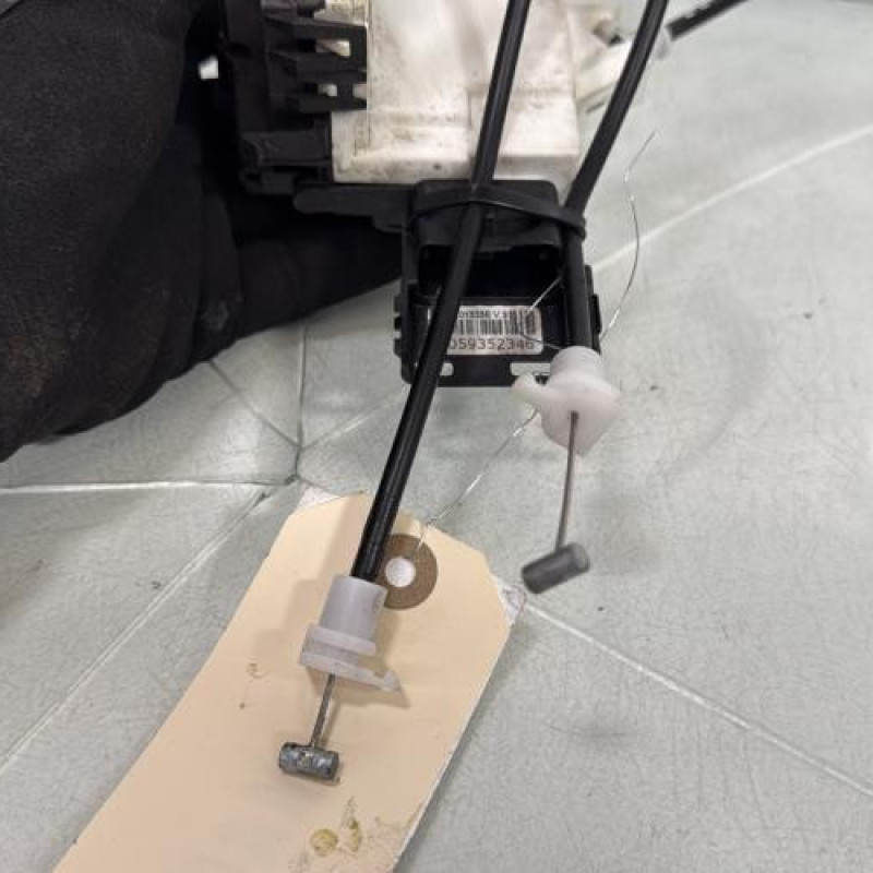 Serrure avant droit CITROEN C5 2 Photo n°4