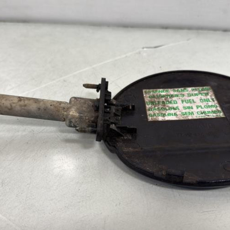 Trappe d'essence RENAULT MEGANE 1 Photo n°3