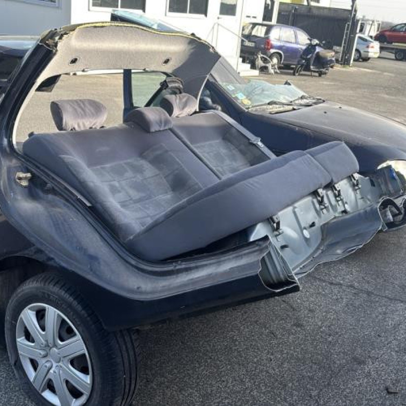 Trappe d'essence RENAULT MEGANE 1 Photo n°17