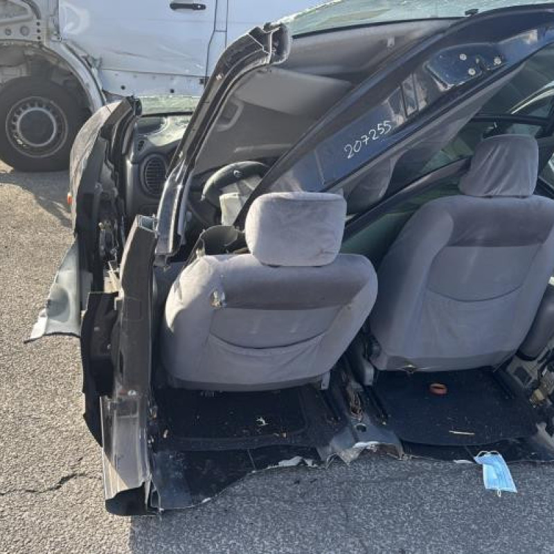 Trappe d'essence RENAULT MEGANE 1 Photo n°19