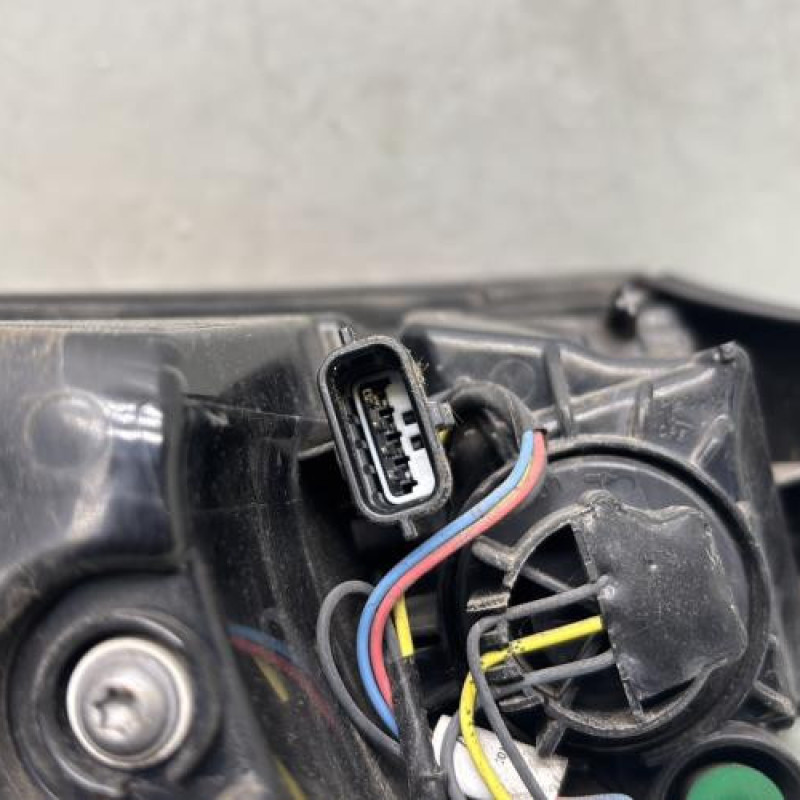 Feu arriere principal droit (feux) RENAULT CLIO 4 Photo n°3