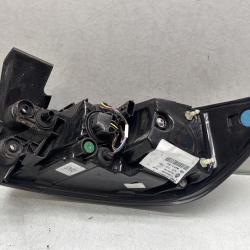 Feu arriere principal gauche (feux) RENAULT CLIO 4 Photo n°2