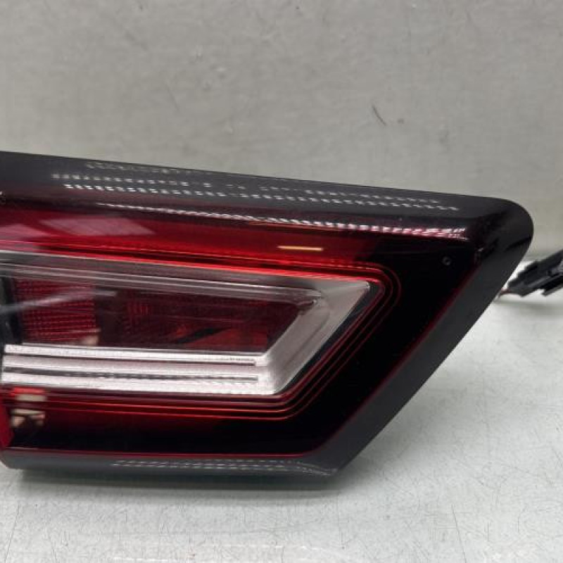 Feu arriere secondaire gauche (feux) RENAULT CLIO 4 Photo n°1