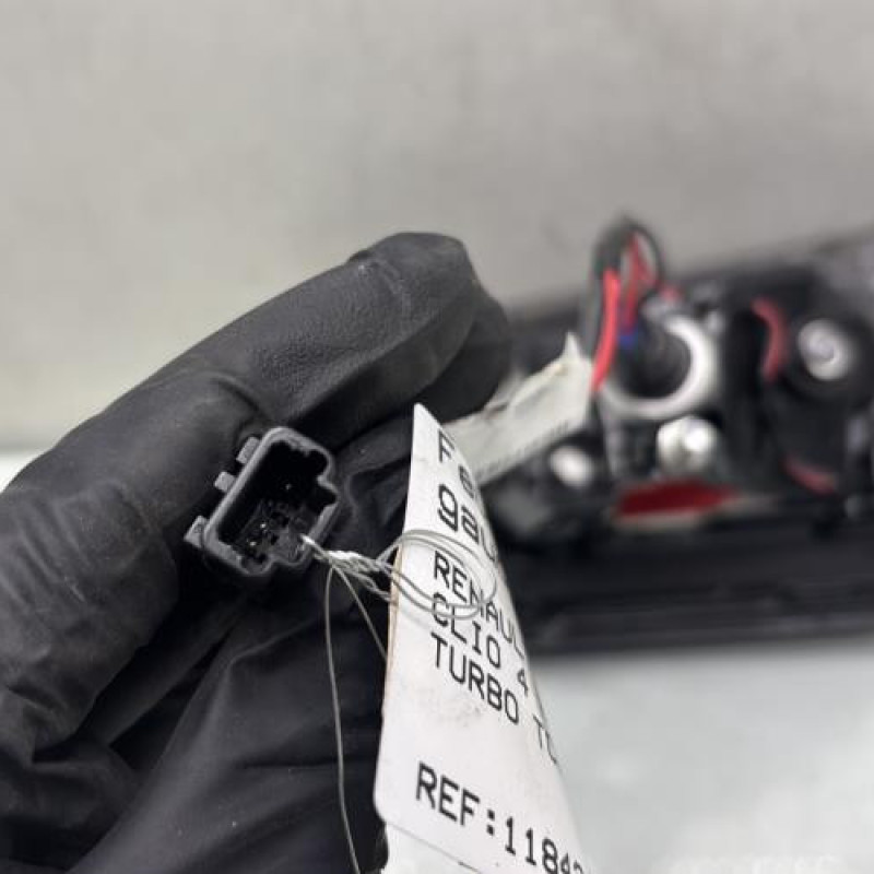 Feu arriere secondaire gauche (feux) RENAULT CLIO 4 Photo n°4