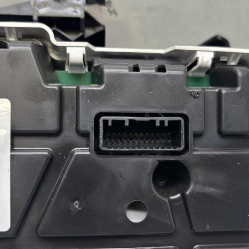 Compteur RENAULT CLIO 4 Photo n°4