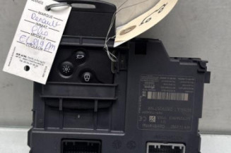 Lecteur de carte (neiman) RENAULT CLIO 4 Photo n°1