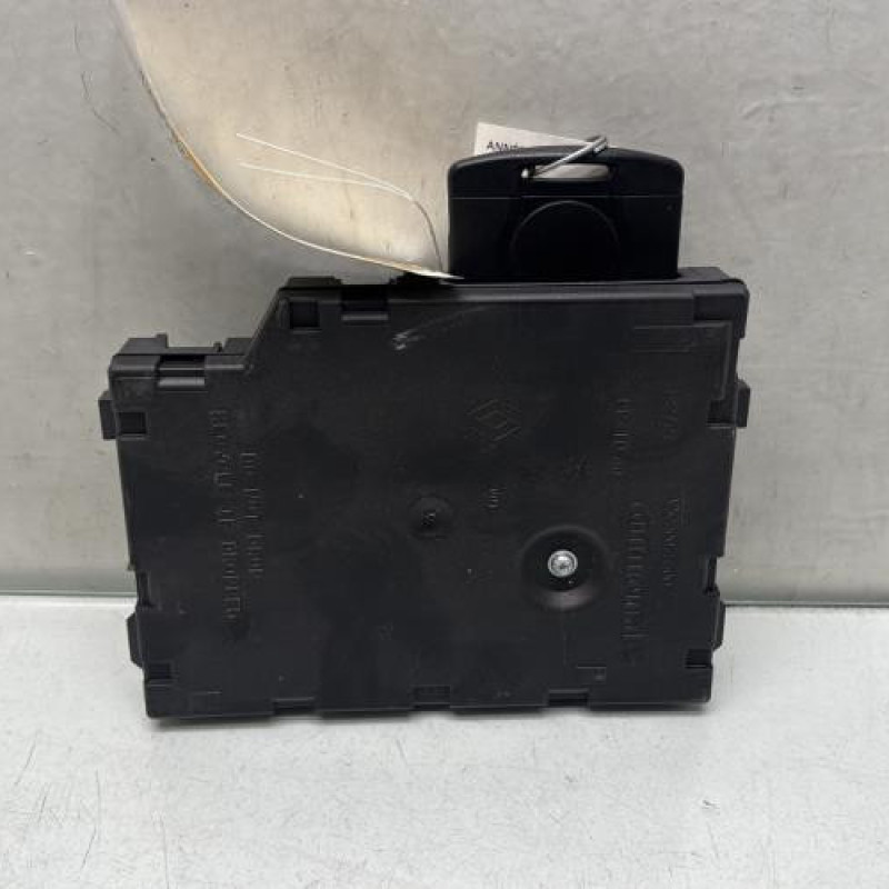 Lecteur de carte (neiman) RENAULT CLIO 4 Photo n°3