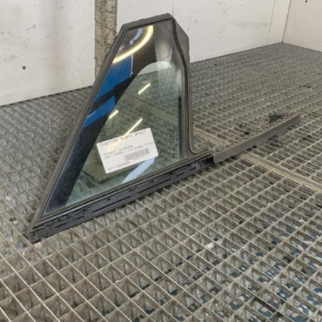 Custode avant droit (porte) PEUGEOT 208 1