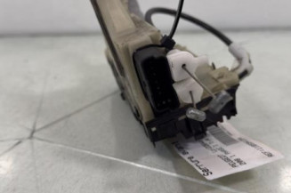 Serrure avant gauche PEUGEOT 208 1