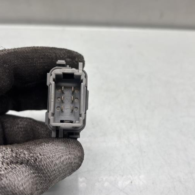 Interrupteur de leve vitre avant droit RENAULT VEL SATIS Photo n°3