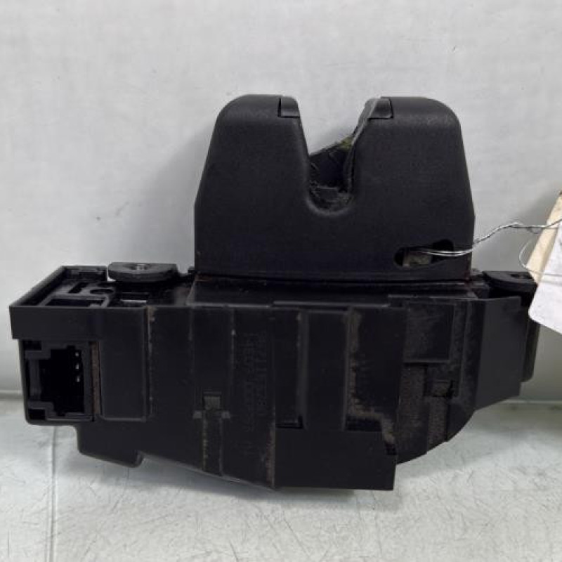 Serrure de coffre CITROEN C5 2 Photo n°1