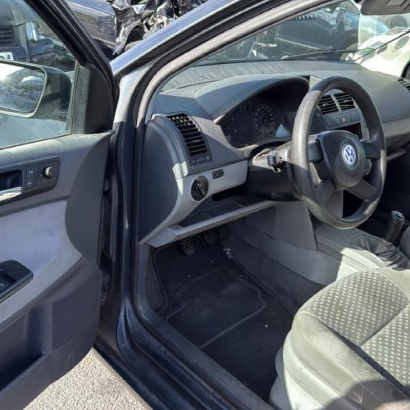 Vitre arriere droit VOLKSWAGEN POLO 4 Photo n°13