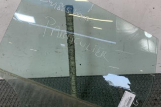 Vitre arriere gauche VOLKSWAGEN POLO 4 Photo n°1