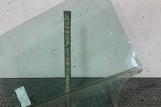 Vitre arriere gauche VOLKSWAGEN POLO 4