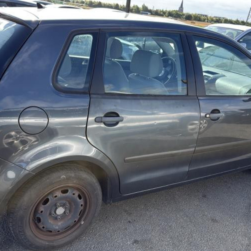 Vitre arriere gauche VOLKSWAGEN POLO 4 Photo n°10