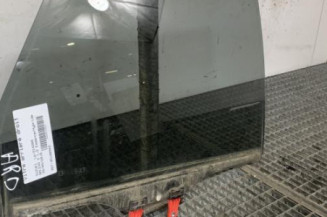 Vitre arriere droit SUZUKI BALENO 2