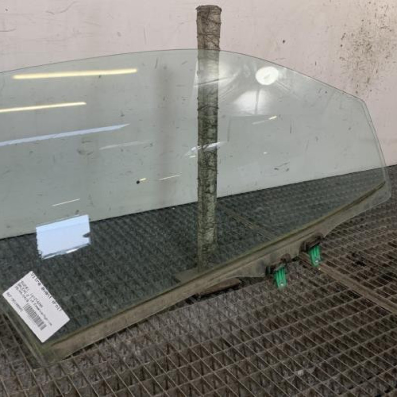 Vitre avant droit SUZUKI BALENO 2 Photo n°2