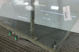 Vitre avant gauche SUZUKI BALENO 2