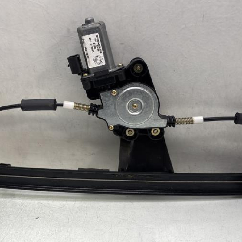 Leve vitre electrique avant gauche FIAT DOBLO 1 Photo n°1