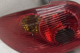 Feu arriere principal gauche (feux) PEUGEOT 206 Photo n°1