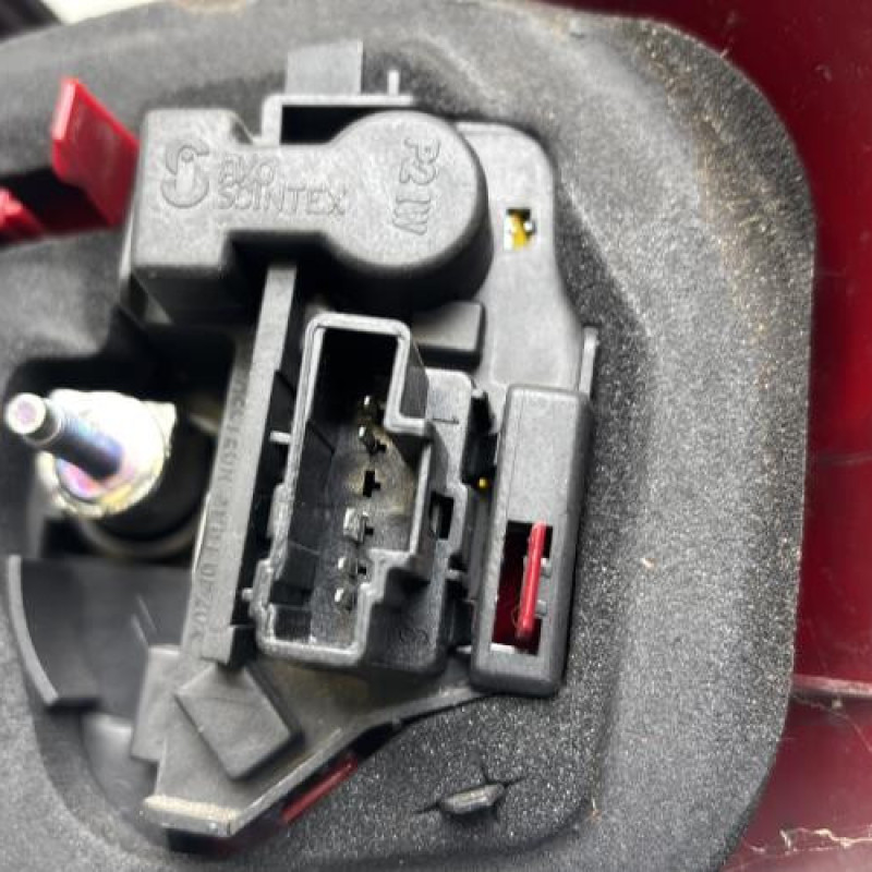 Feu arriere principal gauche (feux) PEUGEOT 206 Photo n°3