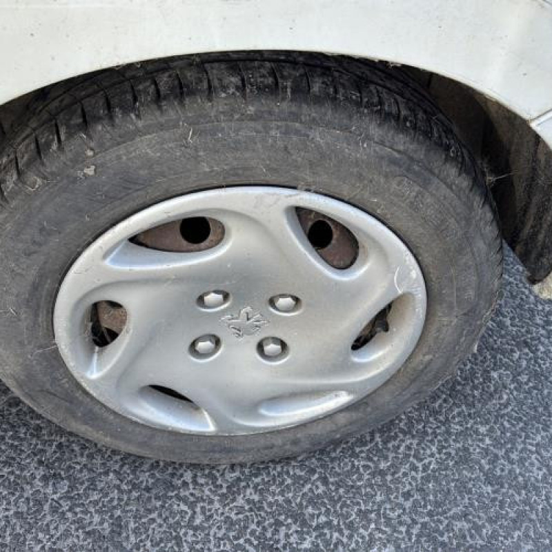 Feu arriere principal gauche (feux) PEUGEOT 206 Photo n°20