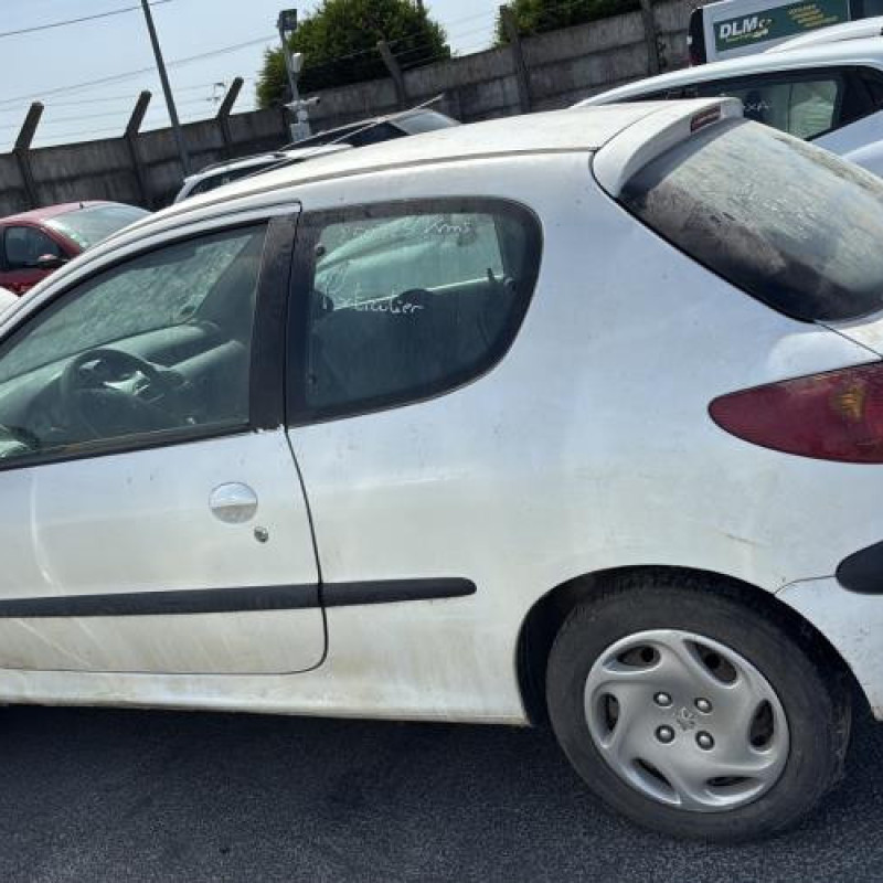 Pare choc arriere PEUGEOT 206 Photo n°12