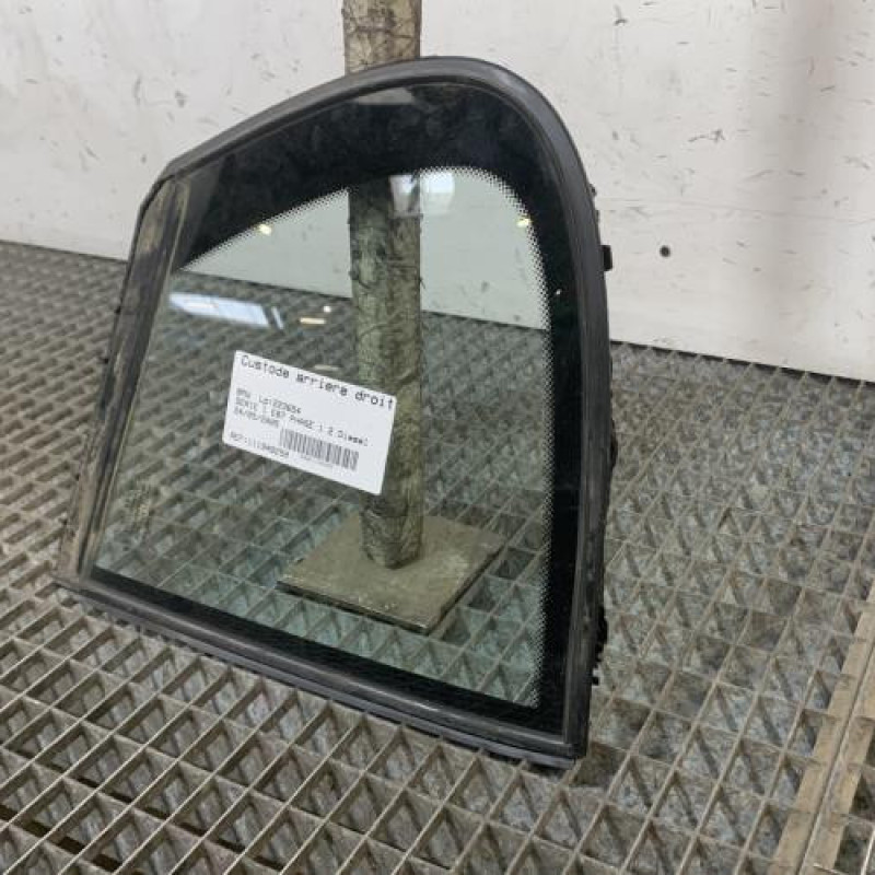 Custode arriere droit (porte) BMW SERIE 1 E87 Photo n°3