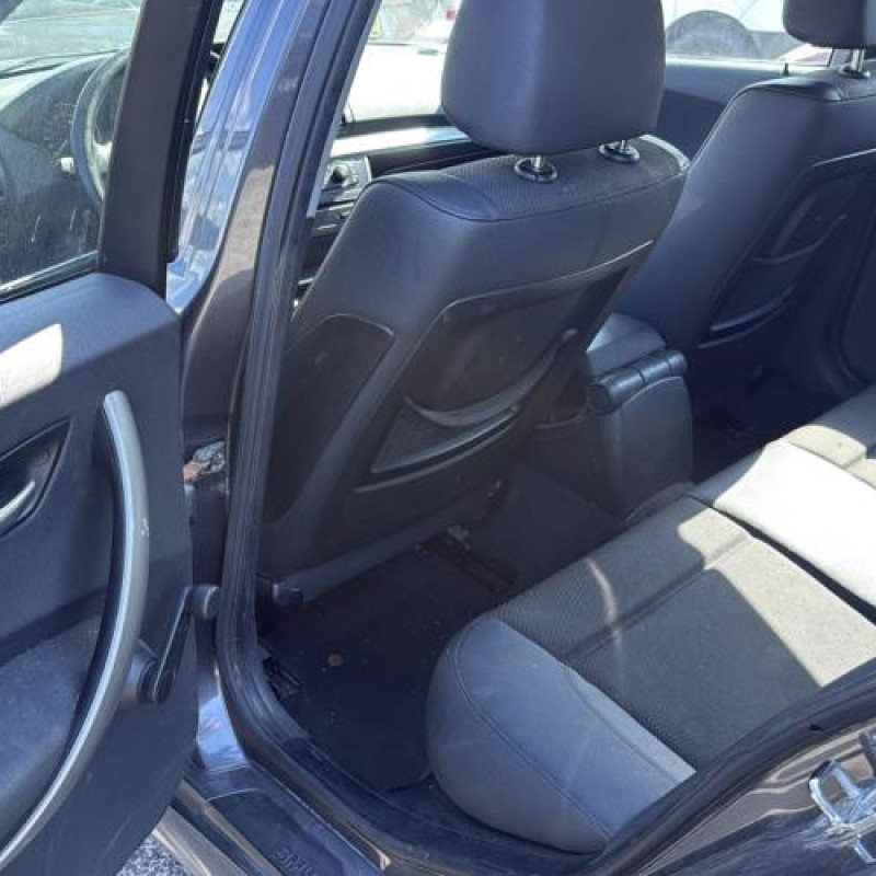 Custode arriere droit (porte) BMW SERIE 1 E87 Photo n°13