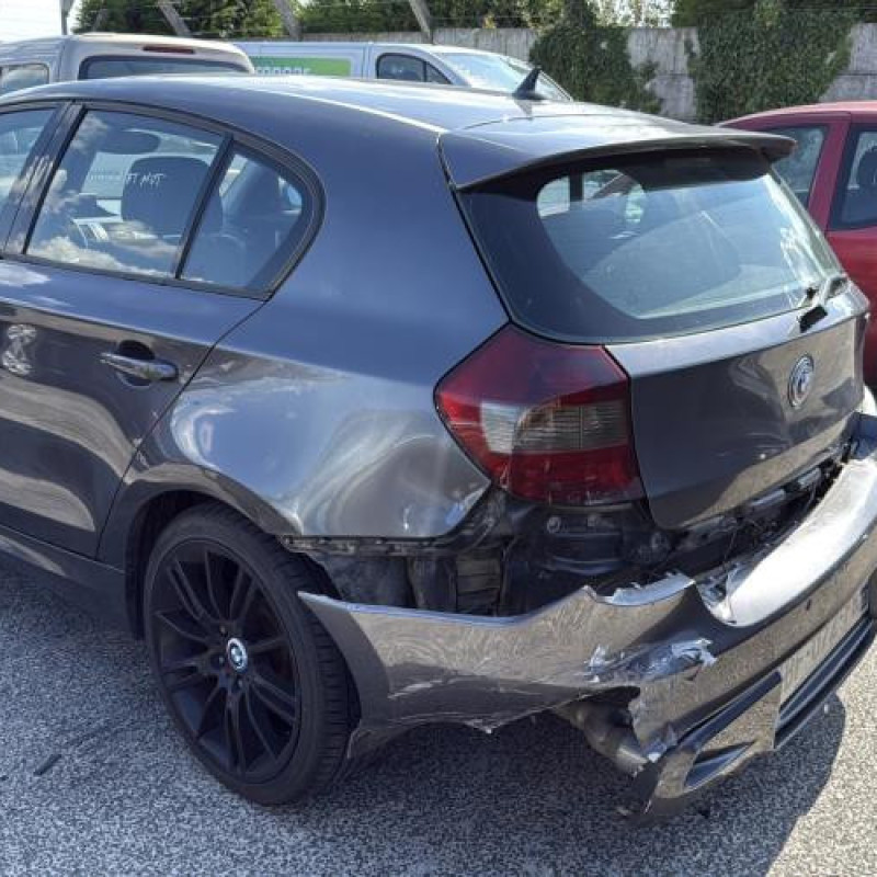 Vitre arriere droit BMW SERIE 1 E87 Photo n°8