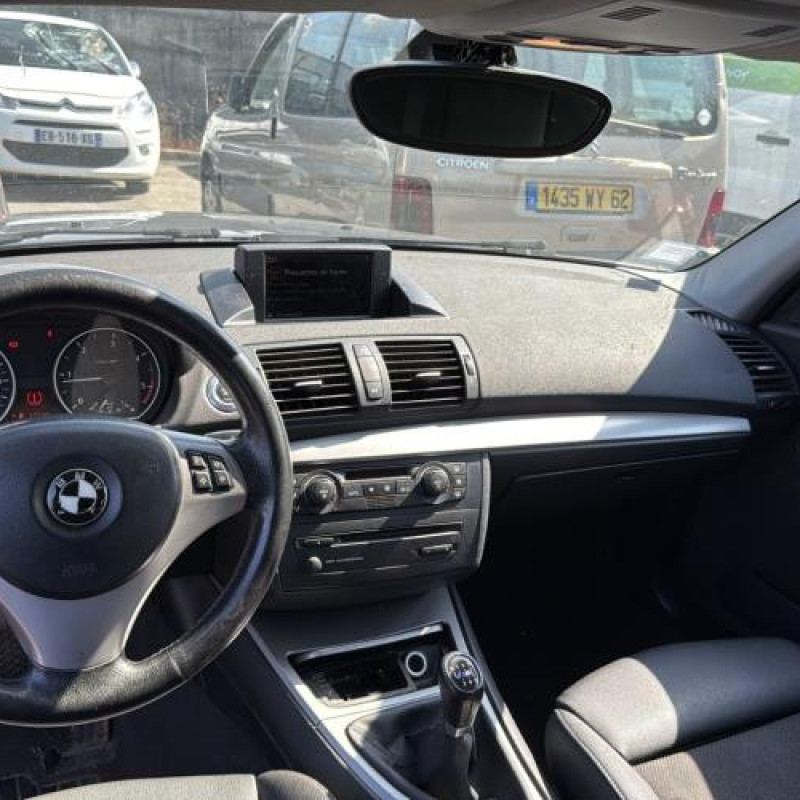 Vitre avant droit BMW SERIE 1 E87 Photo n°15