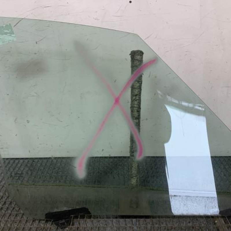 Vitre avant gauche CITROEN C4 GRAND PICASSO 1 Photo n°4