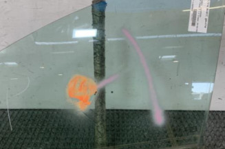 Vitre avant gauche PEUGEOT 207 Photo n°1