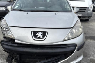 Vitre avant gauche PEUGEOT 207