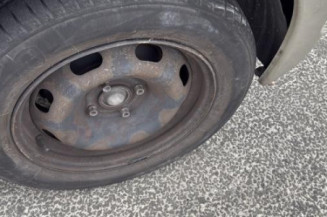 Vitre avant gauche PEUGEOT 207