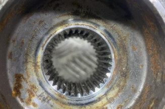 Pivot de moyeu avant droit OPEL ZAFIRA B