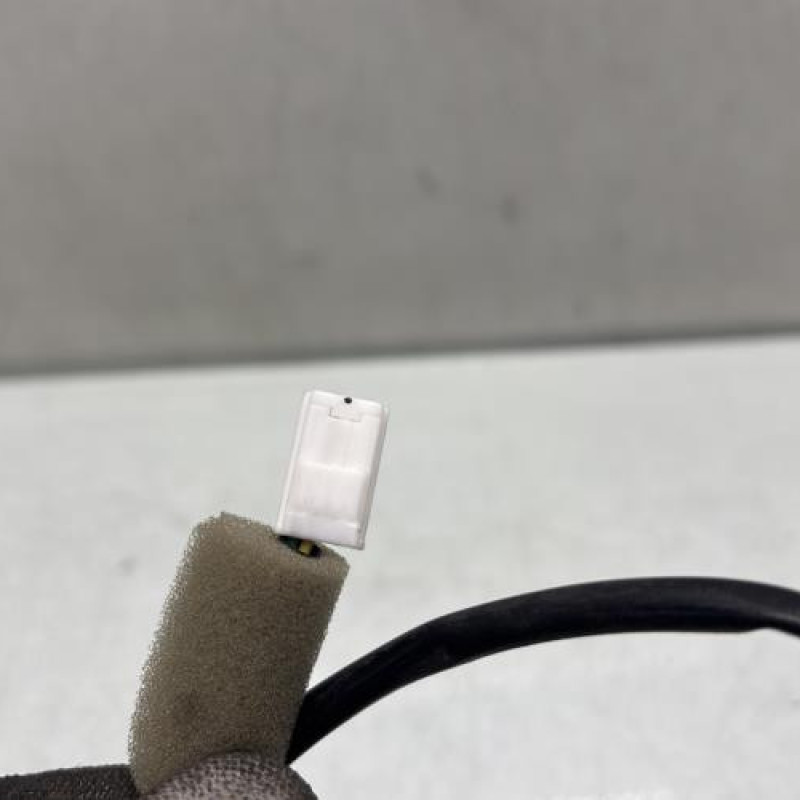 Bouton de coffre NISSAN MICRA 5 Photo n°3