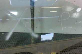 Vitre avant droit NISSAN MICRA 3 Photo n°1