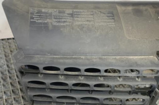 Calandre RENAULT CLIO 2