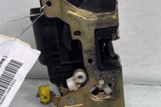 Serrure avant gauche RENAULT MASTER 2