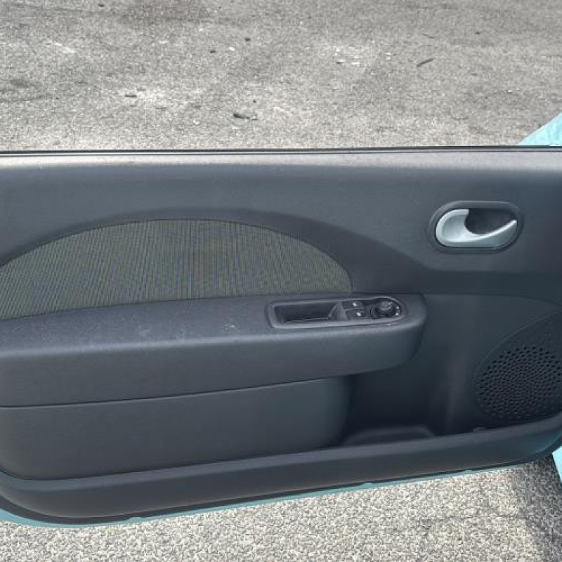 Pare choc arriere RENAULT TWINGO 2 Photo n°13