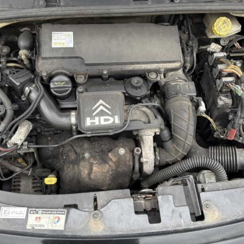 Pare choc arriere CITROEN C3 1 Photo n°16