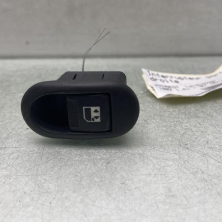 Interrupteur de leve vitre avant droit PEUGEOT 1007 Photo n°1