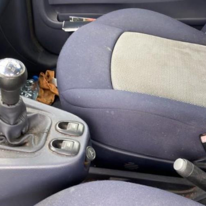 Interrupteur de leve vitre avant droit PEUGEOT 1007 Photo n°6