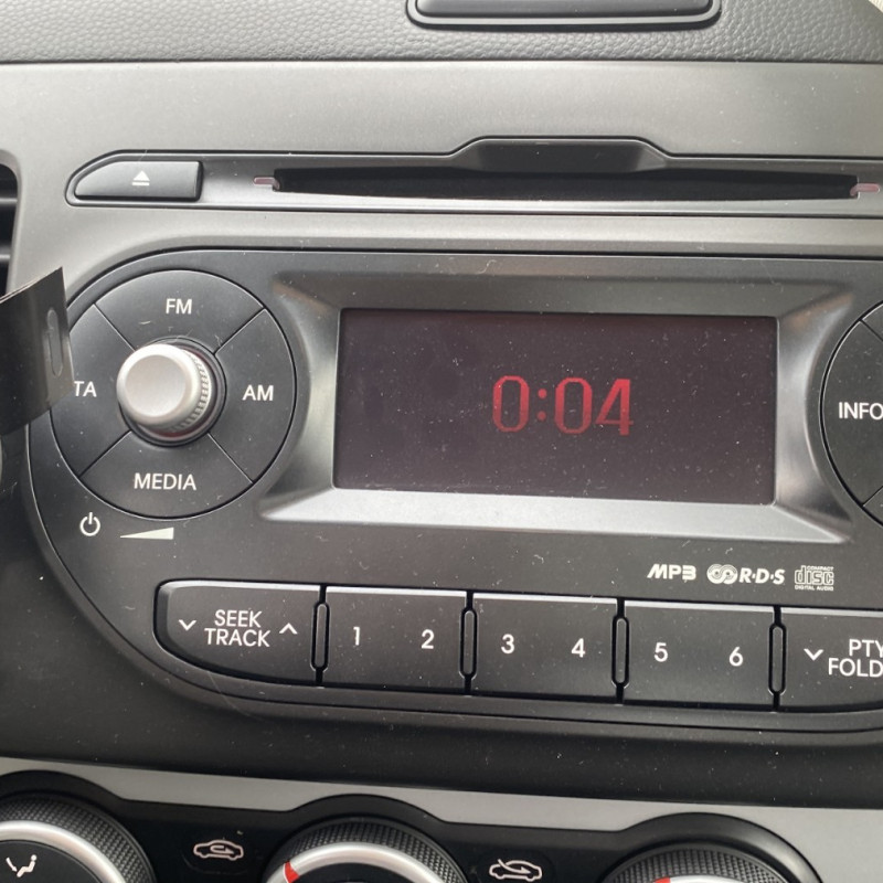 KIA PICANTO 2 PHASE 1 1.0i - 12V Photo n°9