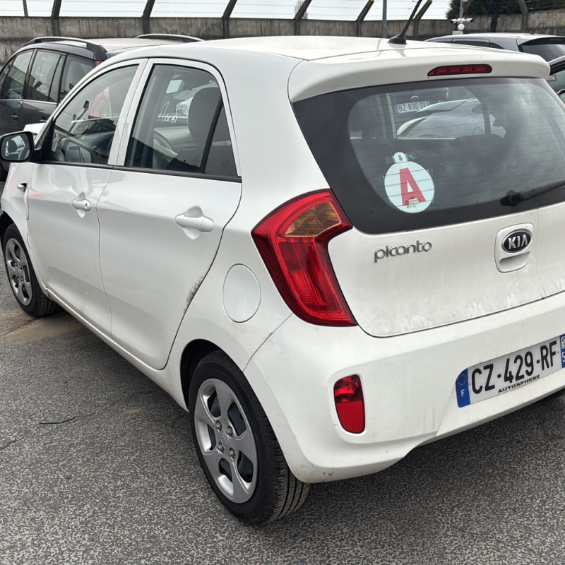 KIA PICANTO 2 PHASE 1 1.0i - 12V Photo n°15