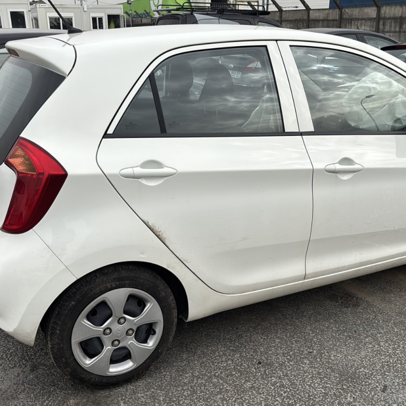 KIA PICANTO 2 PHASE 1 1.0i - 12V Photo n°17
